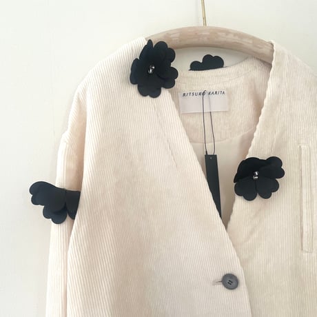 Black flower collarless jacket