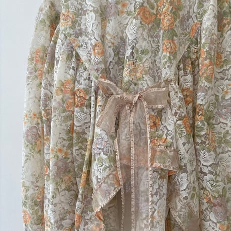 lace shirt