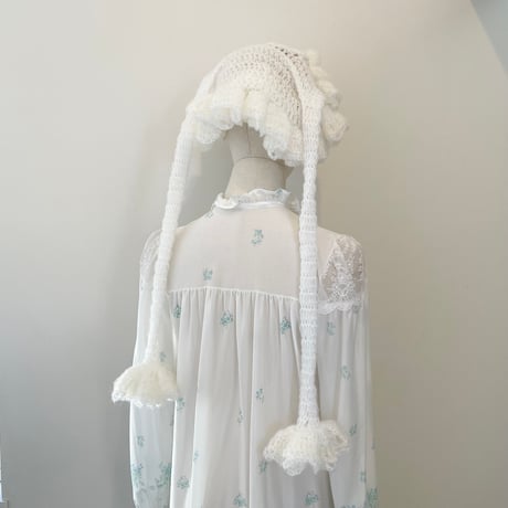 knit cap/white