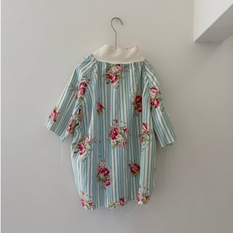 手縫いのTシャツ