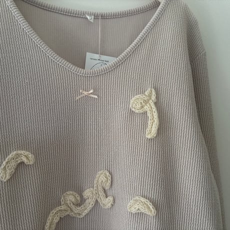printed knit/トップス  ベージュ  Vネック