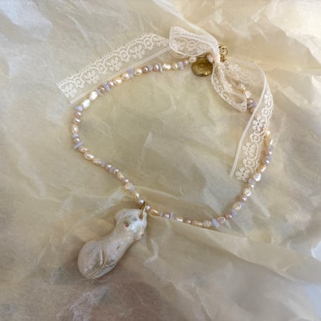 Leda necklace