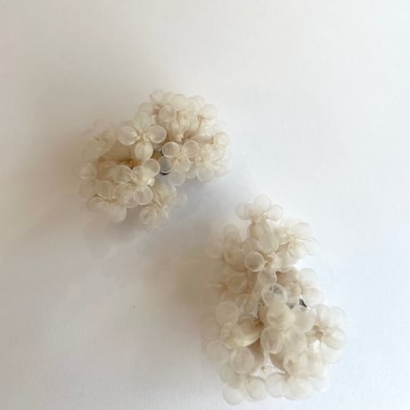 shibori tsubu ピアスbeige
