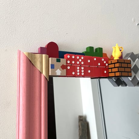 TOY BUILDING BLOCKS MIRROR