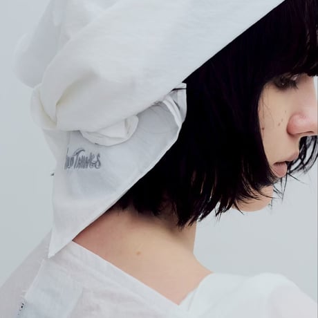 WILD THINGS poncho with scarf  white
