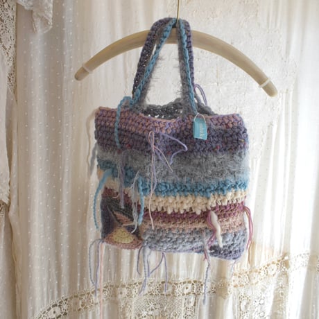 バッグ satomi CHIMERA – isseymiyake.com