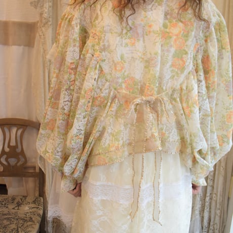 lace shirt