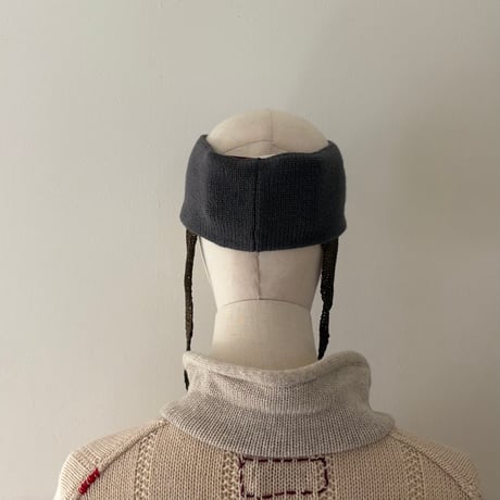 met hair band/charcorl