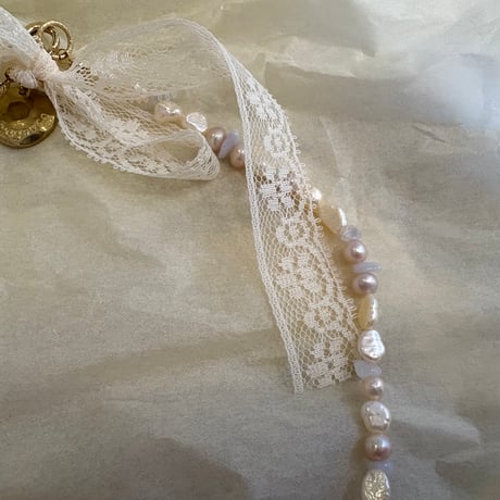 Leda necklace