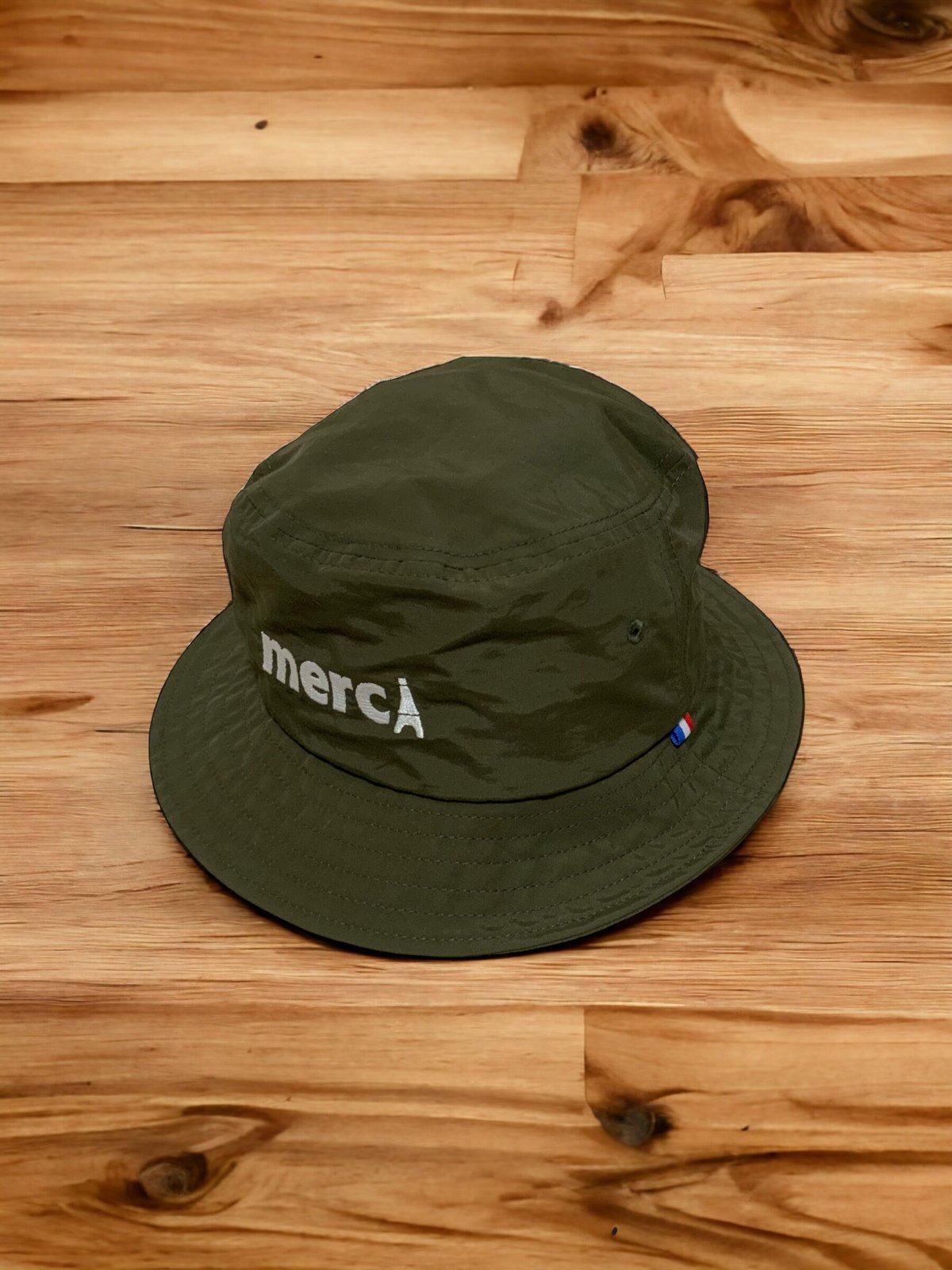 撥水ナイロンバケットハット【オリーブ】 | pribonds STORE 撥水ナイロンバケットハット【オリーブ】 | pribonds STORE