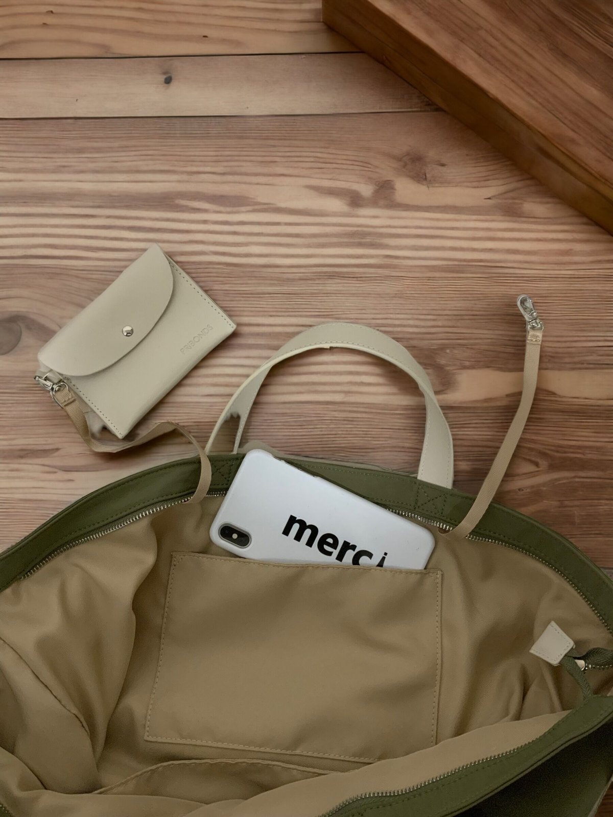 カーキ】merciロゴ刺繍2 wayトートL | pribonds STORE