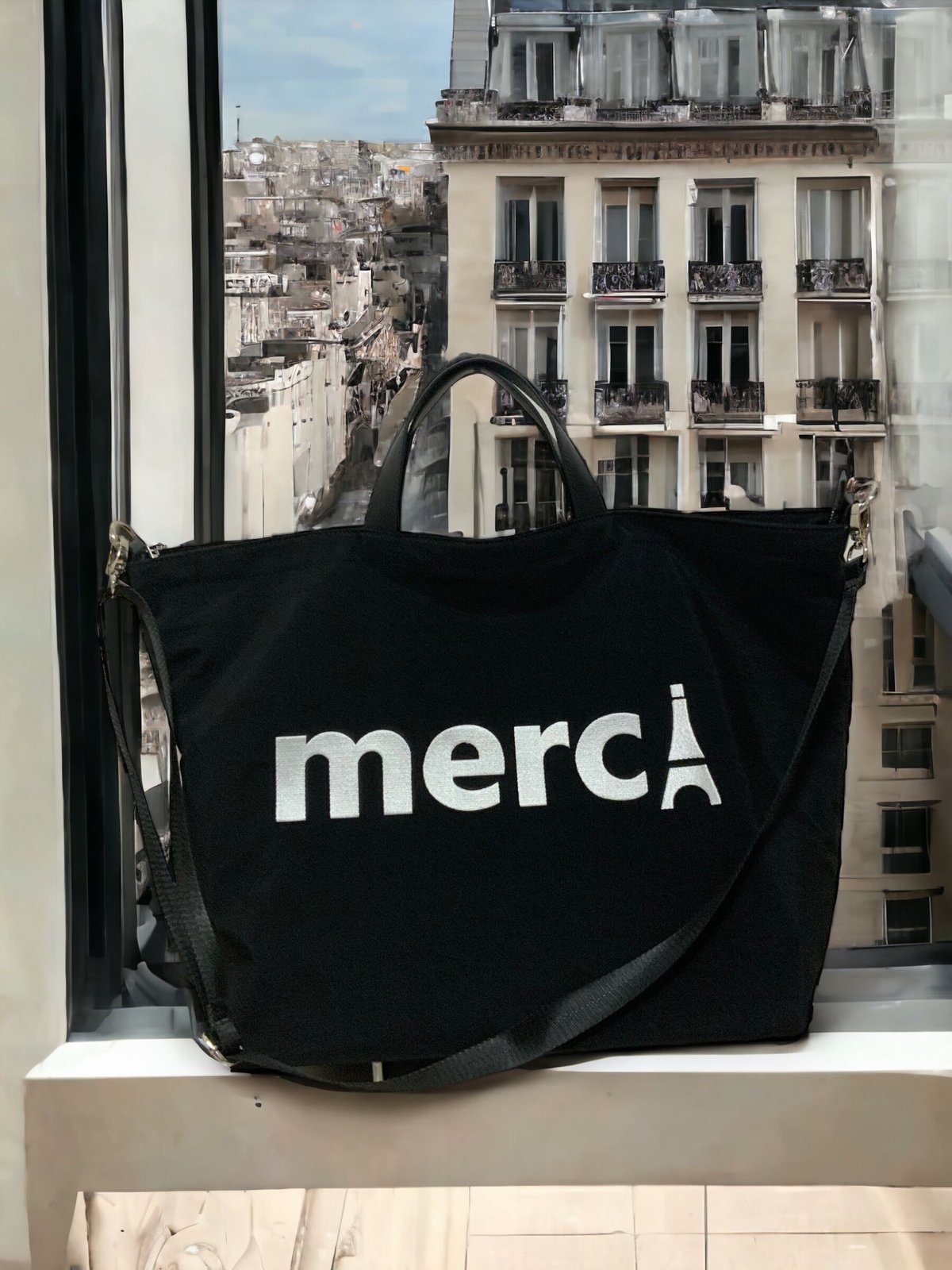 【新品未使用】Merci Parisメルシー トートバッグ 刺繍入り ⭐︎紙袋付き パリ MERCI メルシー ロゴ刺繍 トートバック | L'Écume des