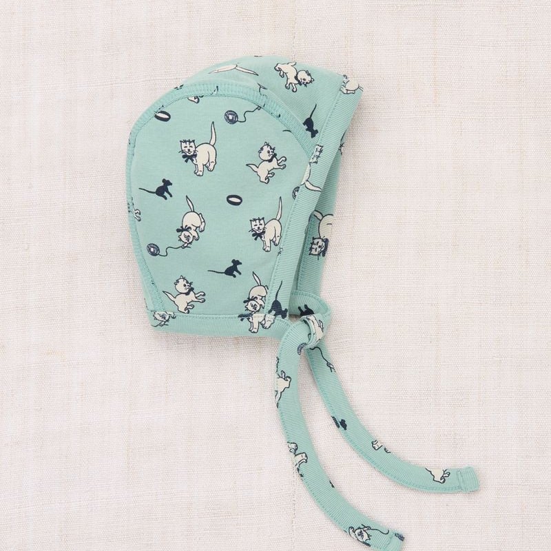 Misha&Puff】Baby Pima Bonnet (Sage Cat & Mouse)