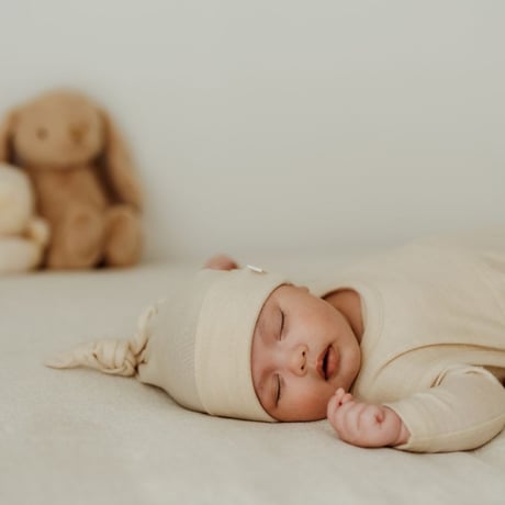 【 Jamie kay 】 JBLG259040 MERINO KIDSプレミアムギフト2点セット＜スリーパー&Penelope30cm＞ BEG