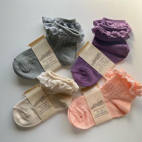 【Collegien】9553 Marie-Antoinette  Lace Trim Pointelle Socks