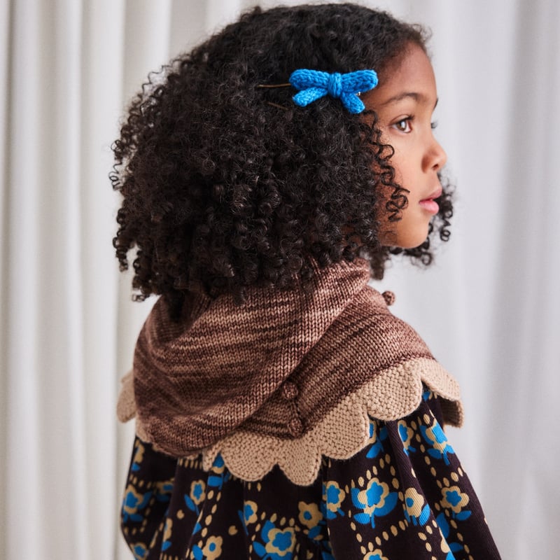【misha&puff】ケープレット 50%OFF / Misha&Puff - Scallop Capelet＜Seal Gray＞ – treats