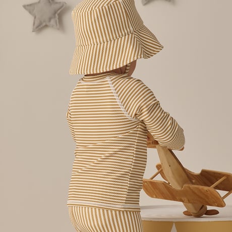 【Quincy Mae】 FINN RASHGUARD + SHORT SET || HONEY STRIPE SMALL