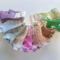 【 Collegien 】3476Emilie- Polka Dots Ruffle Ankle Socks