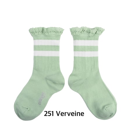 【collegien】8471  Nicole- Ribbed Varsity Crew Socks with Lace Trim