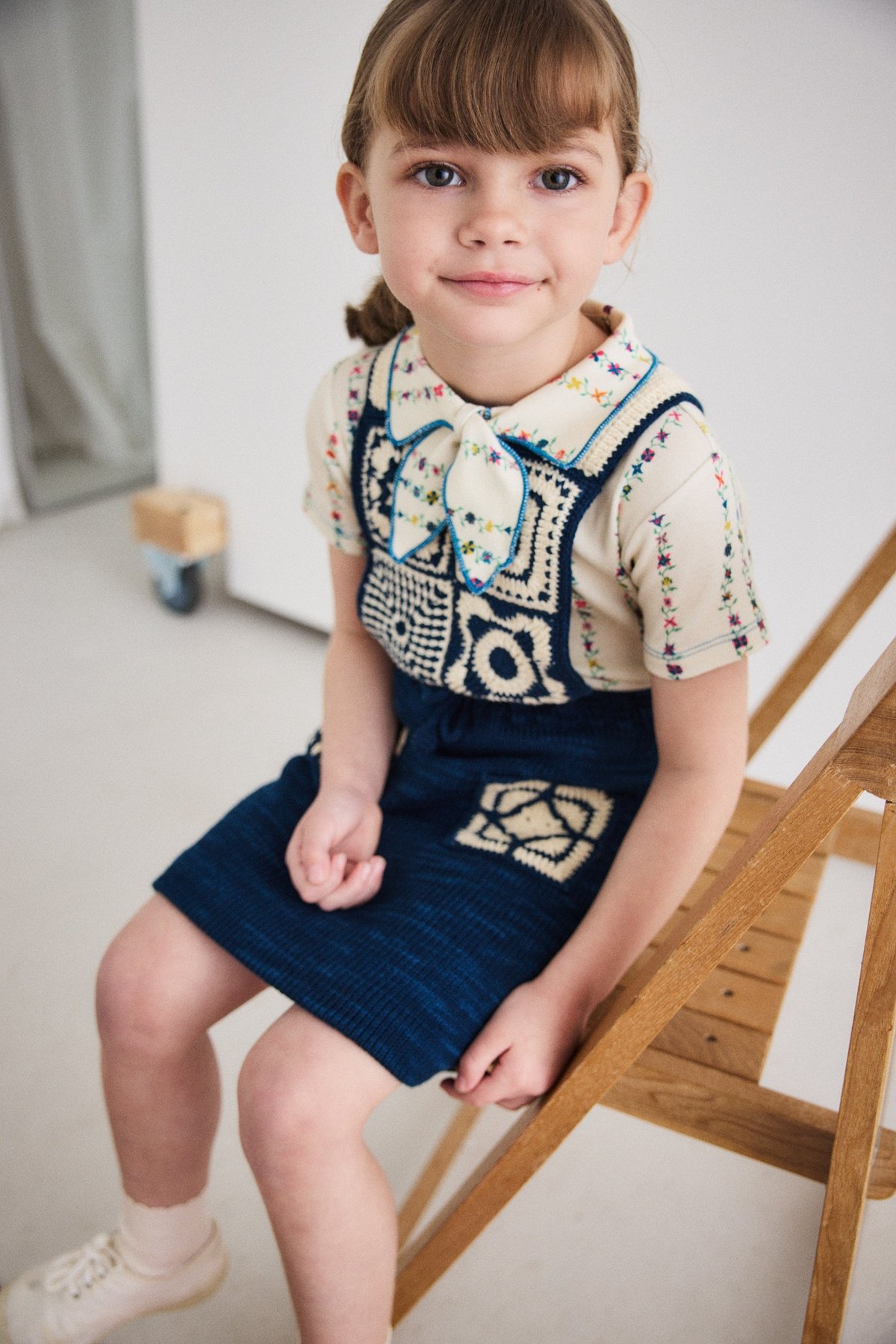 【misha&puff】 pinafore パッチワーク 4-5y MISHA & PUFF フリルトップス 4-5y パッチワーク柄 - メルカリ