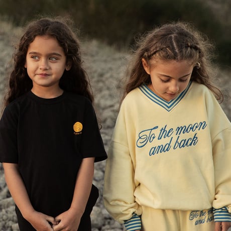 【 MINI RODINI 】To the moon emb sweatshirt - Yellow