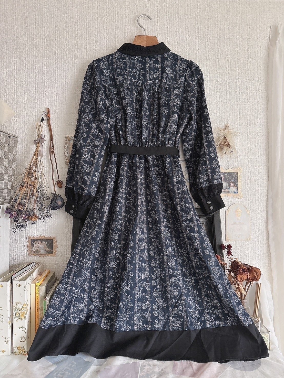 axes femme ワンピース ミュルーズ美術館コラボブラウス フレアスカート fit=scale-down,w=1200