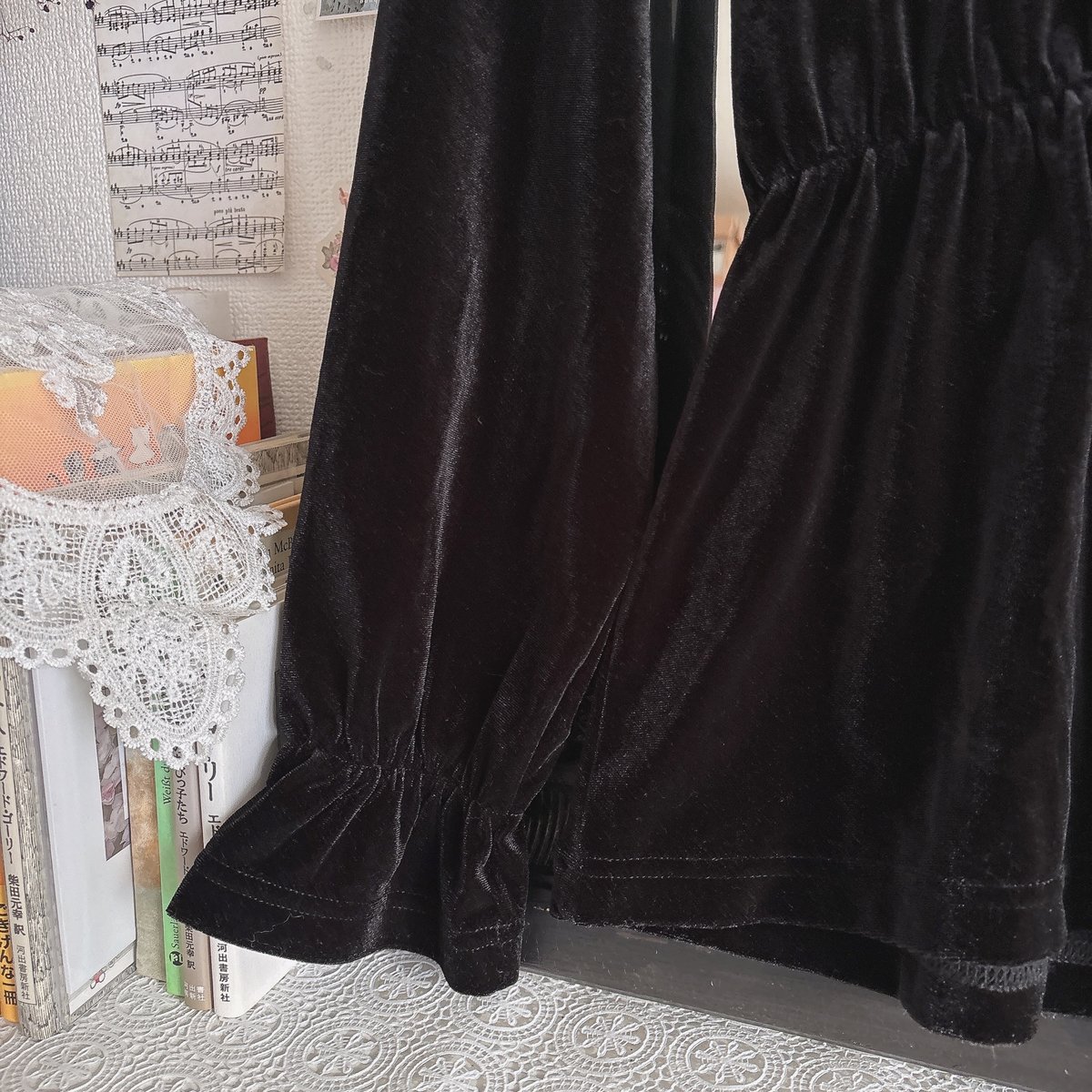 axes femme POETIQUE セーラー衿ベロアトップス | anonymous