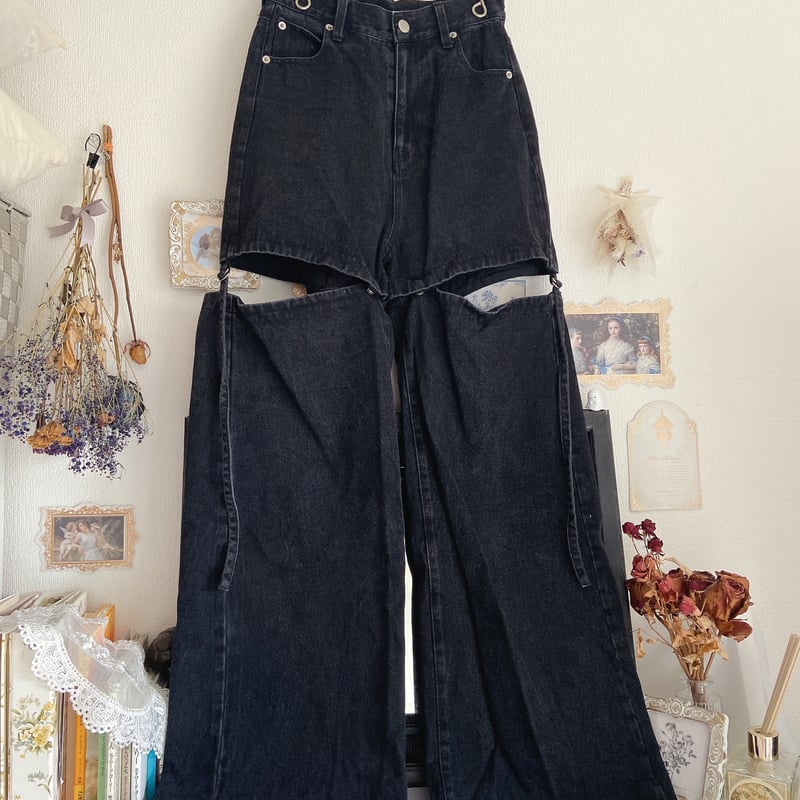 Chico サイドベルトスリットデニムパンツ | anonymous