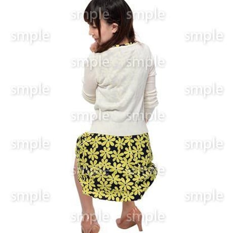Cutout People　座る女性　KK_295