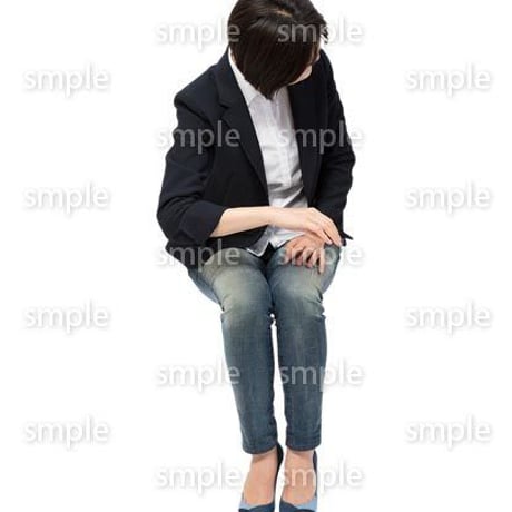 Cutout People　座る女性　KK_141