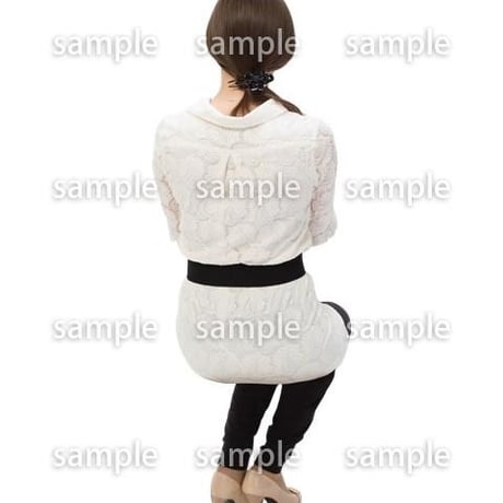 Cutout People　外国人-女性-座る　BB_450