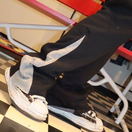 mnml　Contrast Flare Sweat Pants