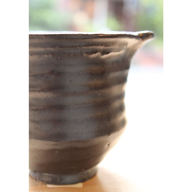 大嶺實清さん 大嶺工房 片口 黒釉 沖縄 やちむん | BRILLANTE IL SUZUKI