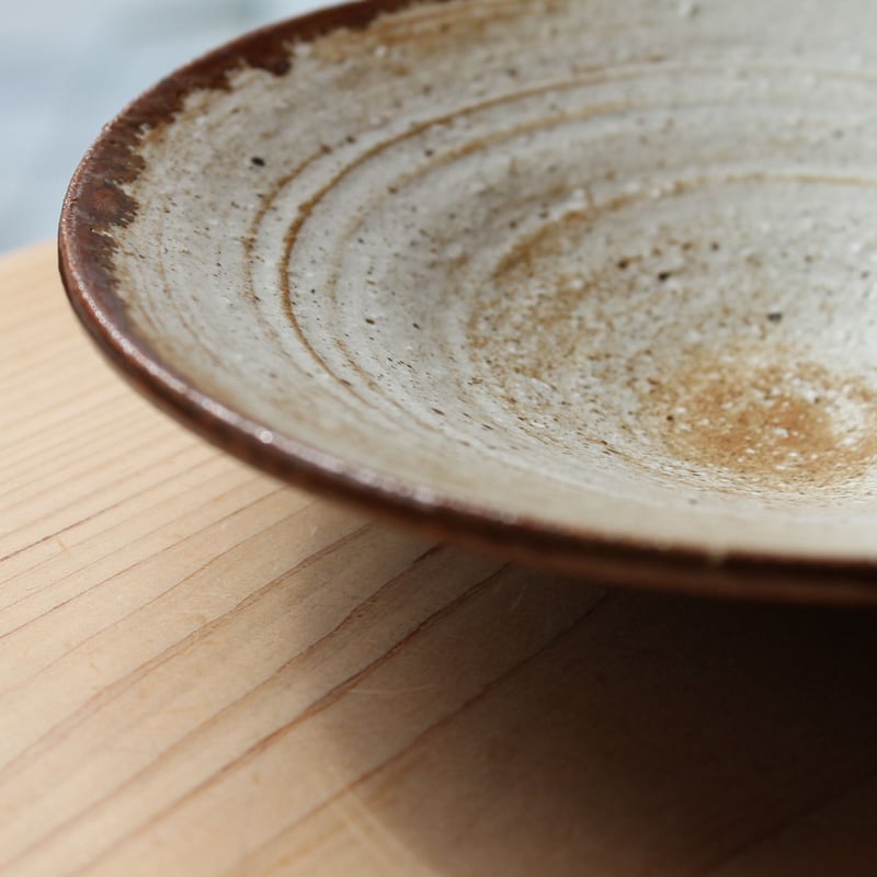 1点物　やちむん　沖縄 大嶺工房　大嶺實清 作　灰釉抹茶茶碗 大嶺實清さん 大嶺工房 平碗 沖縄 やちむん#1 | BRILLANTE IL