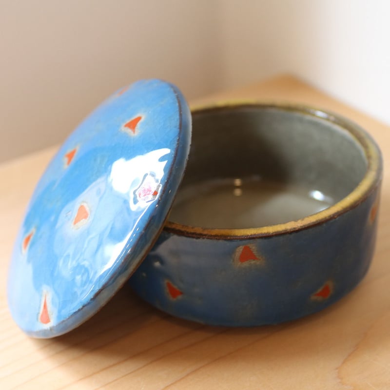 沖縄　やちむん　おなが家　陶芸作家　1点もの　蓋物 沖縄やちむんおなが家陶芸作家1点もの蓋物