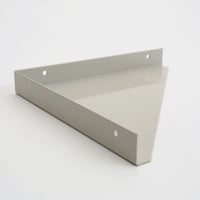 Bracket  M  (Middle Gray)
