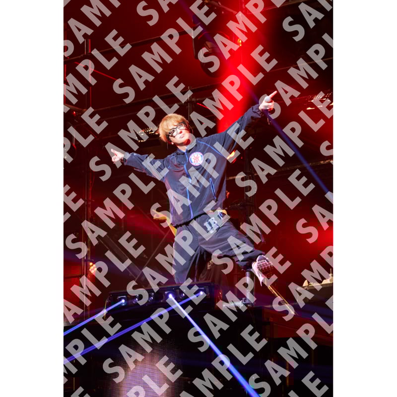 遊助 ライブフォトブック 7月公演】『遊助 LIVE TOUR 2025』LIVE写真5枚セット | 遊助