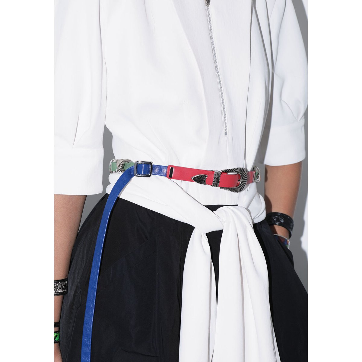 TOGA UNISEX / Metal chain belt | glitter ONLI...
