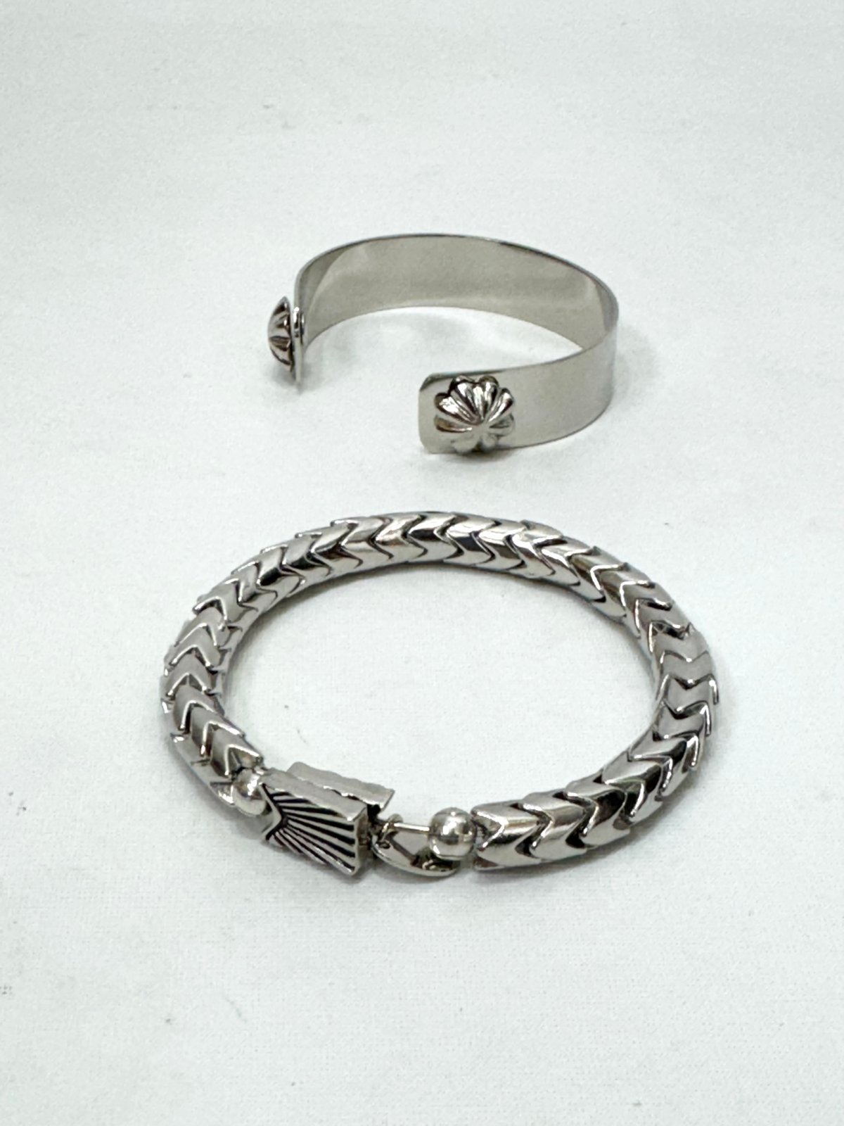 TOGA TOO / Metal bangle set | glitter ONLINE