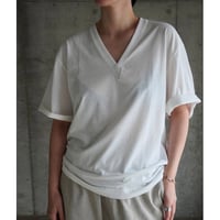 k3&co.  /　V-NECK TEE