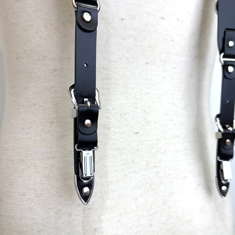 TOGA TOO / Metal leather suspenders | glitter