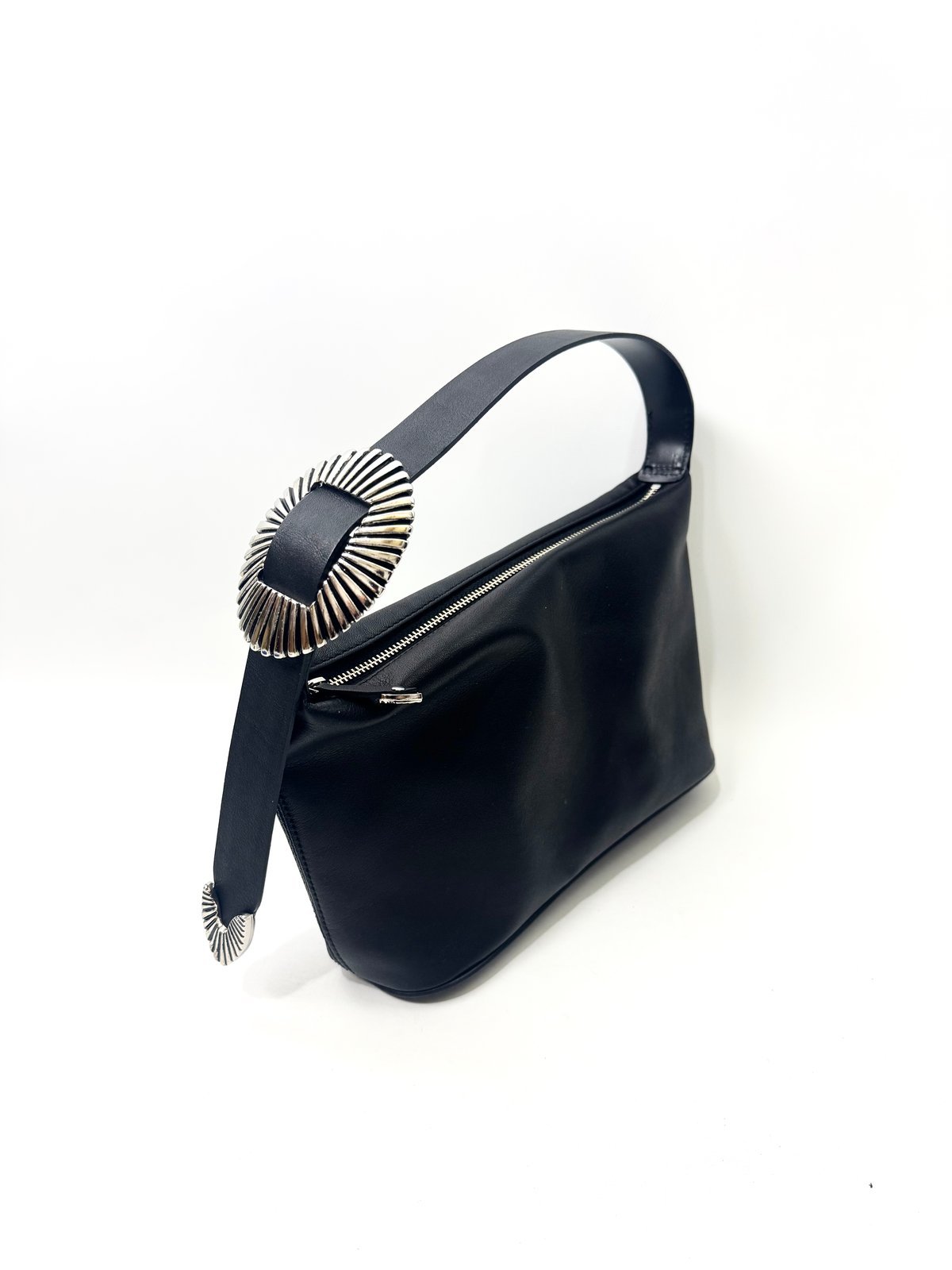 【TOGA TOO】レザーミニバッグ（ブラック） TOGA TOO / Leather mini bag | glitter ONLIN