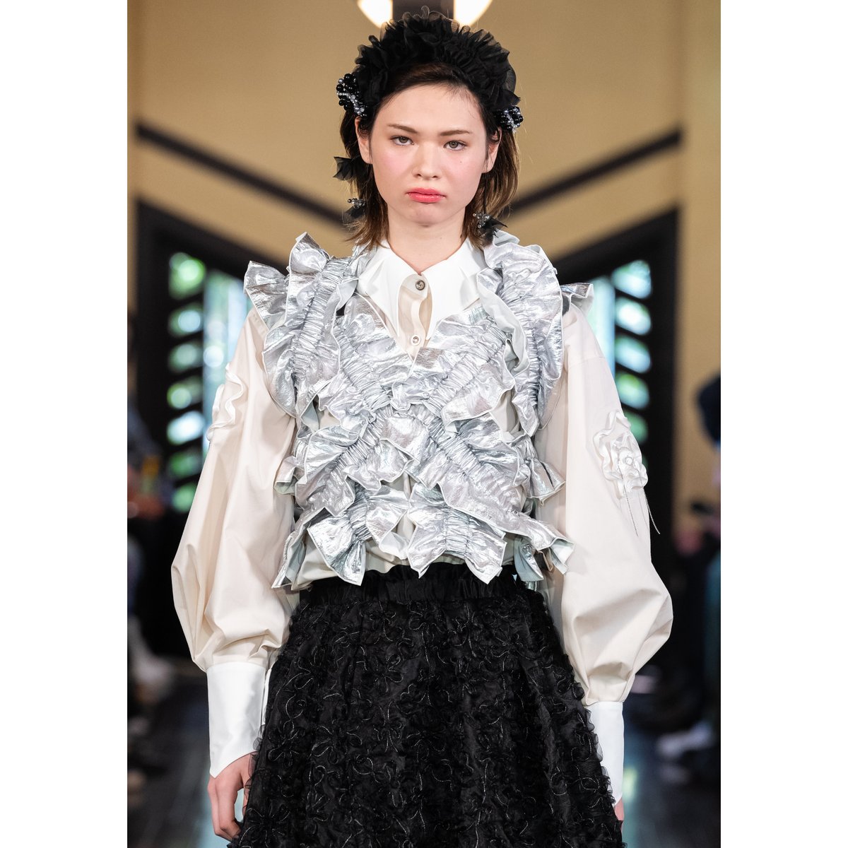 HOUGA / luna frill vest | glitter ONLINE STORE