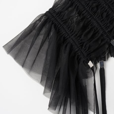 murral  / Stem tulle collar