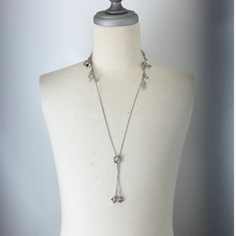 TOGA TOO / Metal motif loop tie | glitter ON