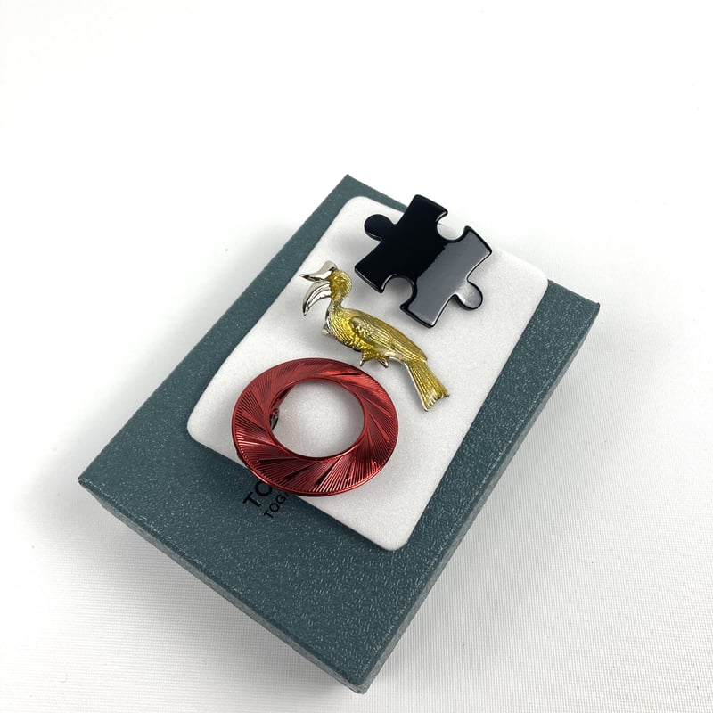 TOGA UNISEX /Motif pin set | glitter ONLINE S