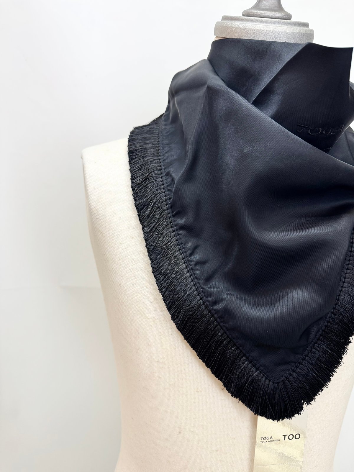 TOGA ARCHIVES フリンジ付きスカーフ TOGA ARCHIVES フリンジ付きスカーフ TOGA ARCHIVES フリンジ付き