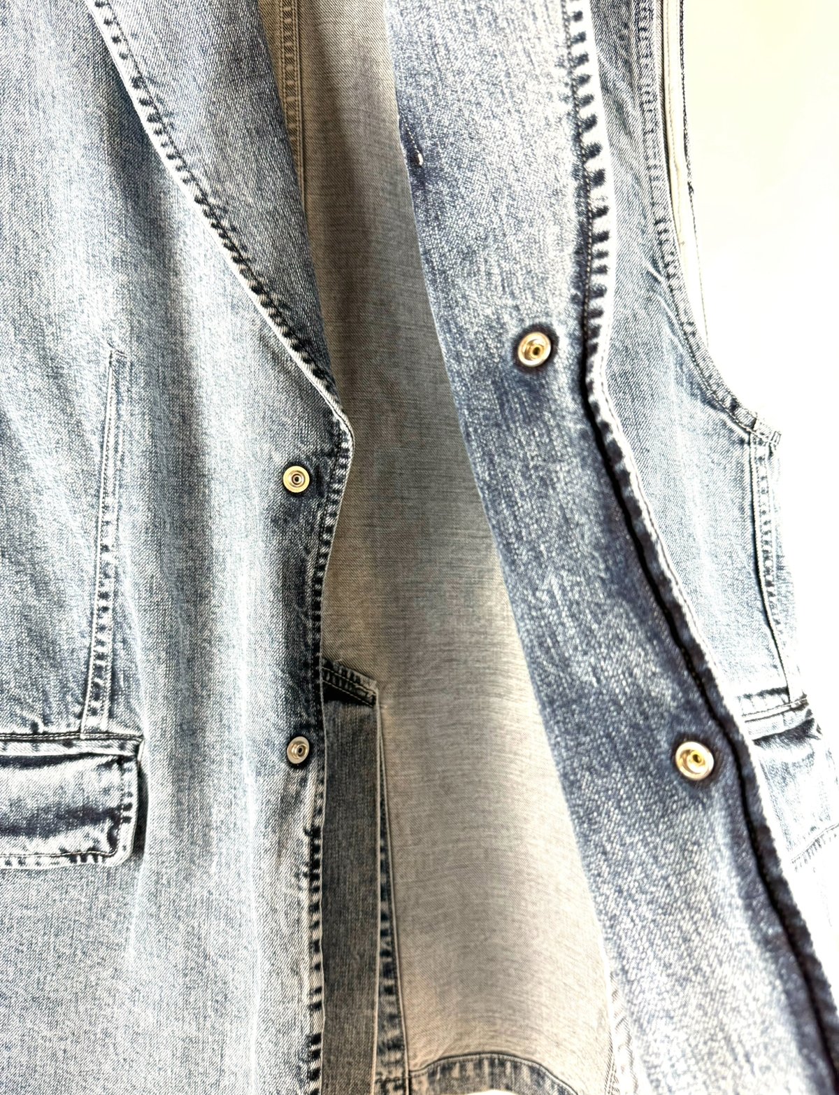 Toga デニムジャケット toga too TOGA TOO / DENIM SLEEVELESS JACKET | glitter