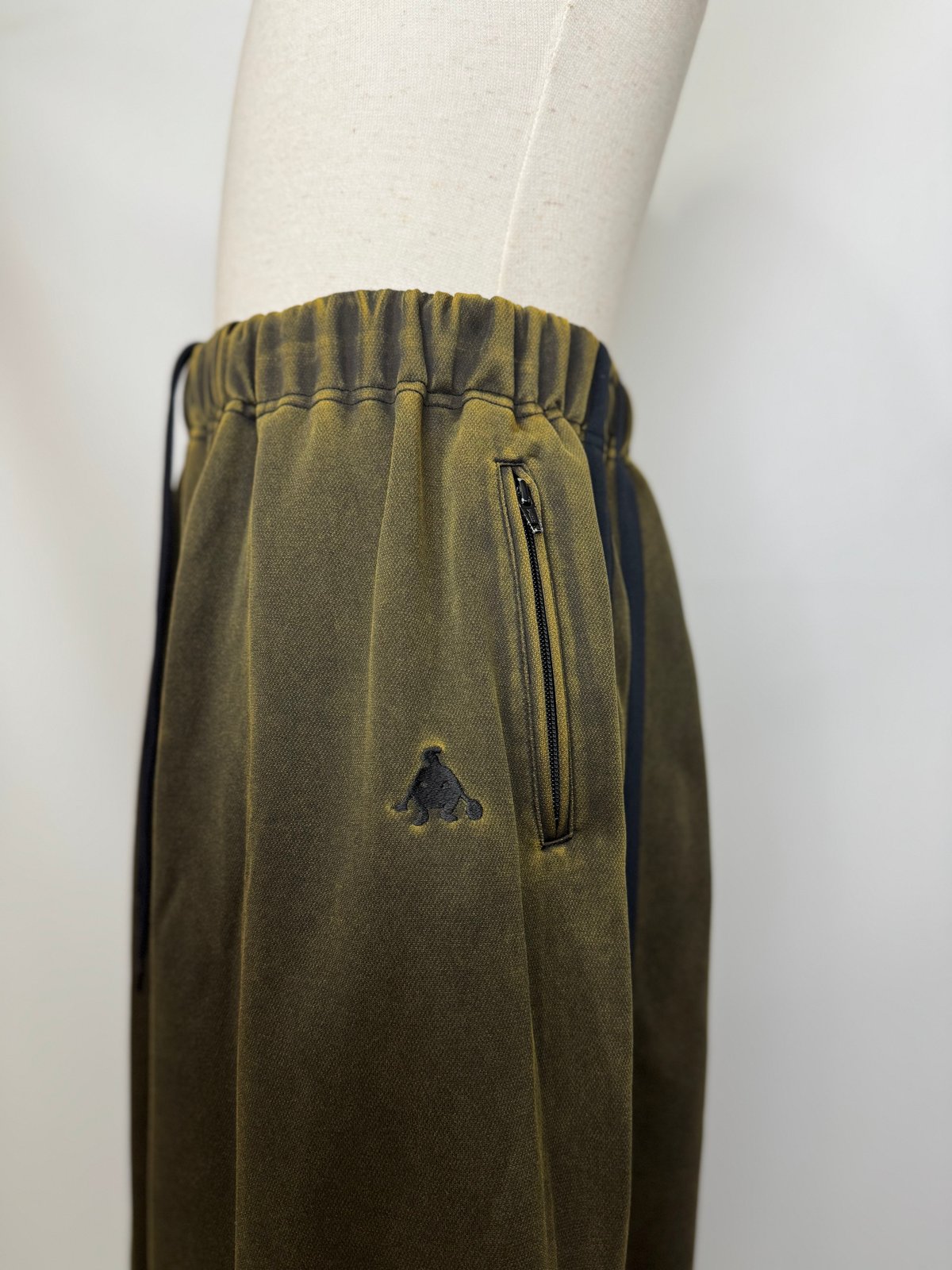 DOUBLET /FADED BLACK TRACK PANTS | glitter ONL