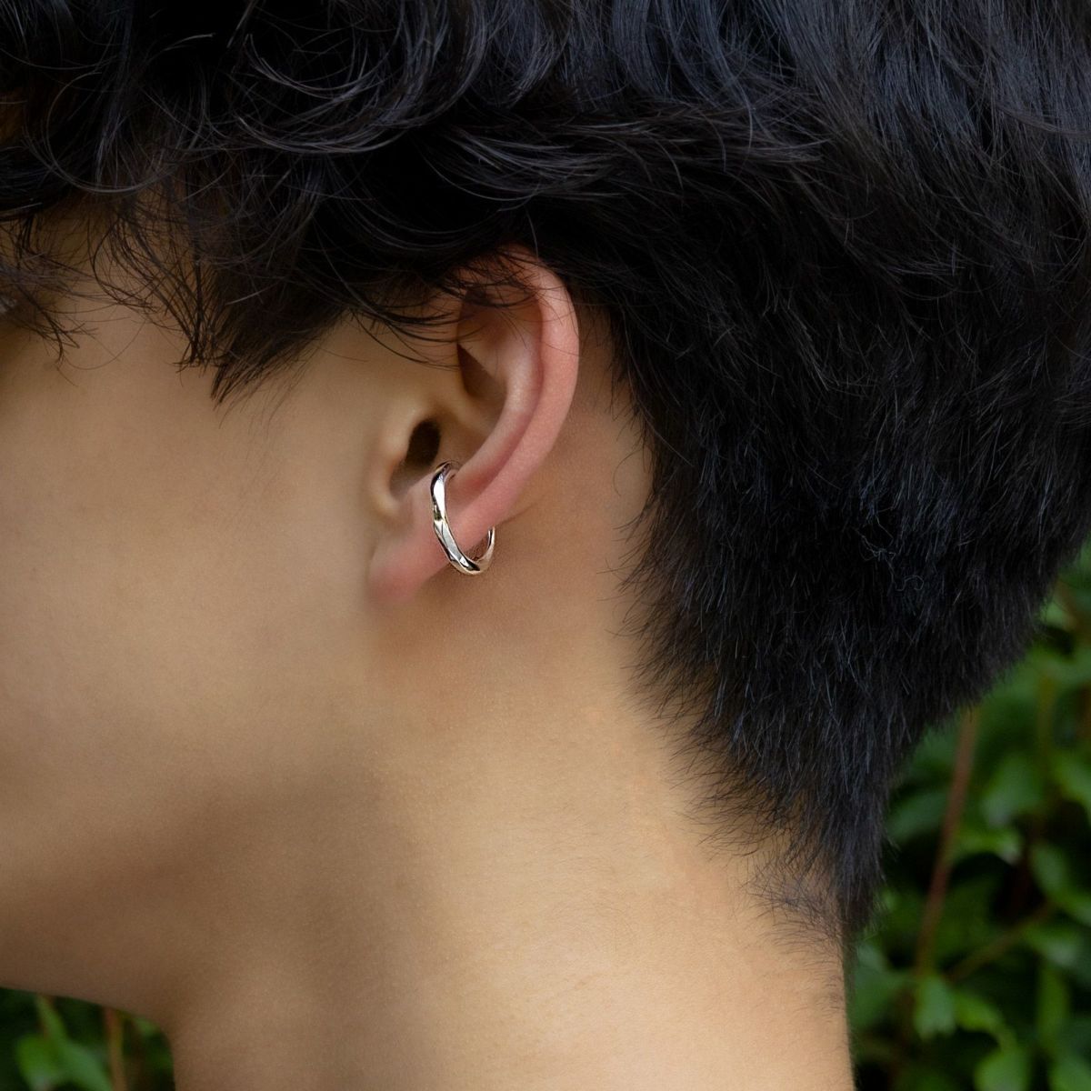 GARNI / Crockery Hoop Earcuff - M | glitter ON